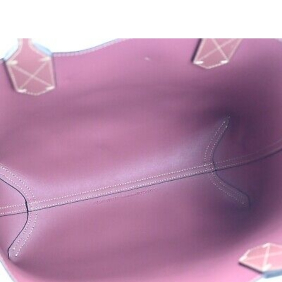 Gucci Luxury Bag STUNNING!! ๐งก๐๐ฉท๐๐๐ - Picture 12 of 12